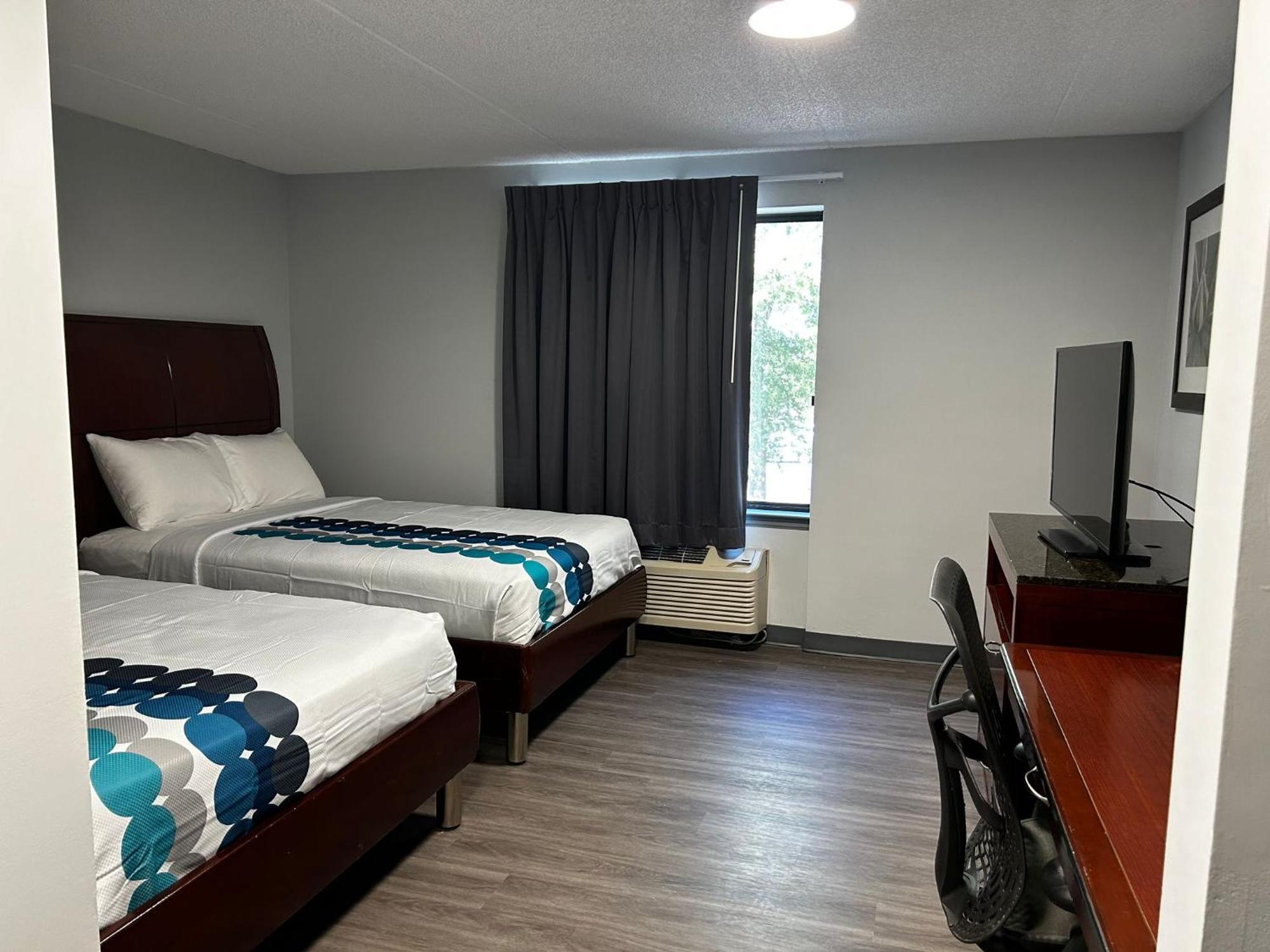 Rodeway Inn Clemmons - Winston-Salem Area ภายนอก รูปภาพ
